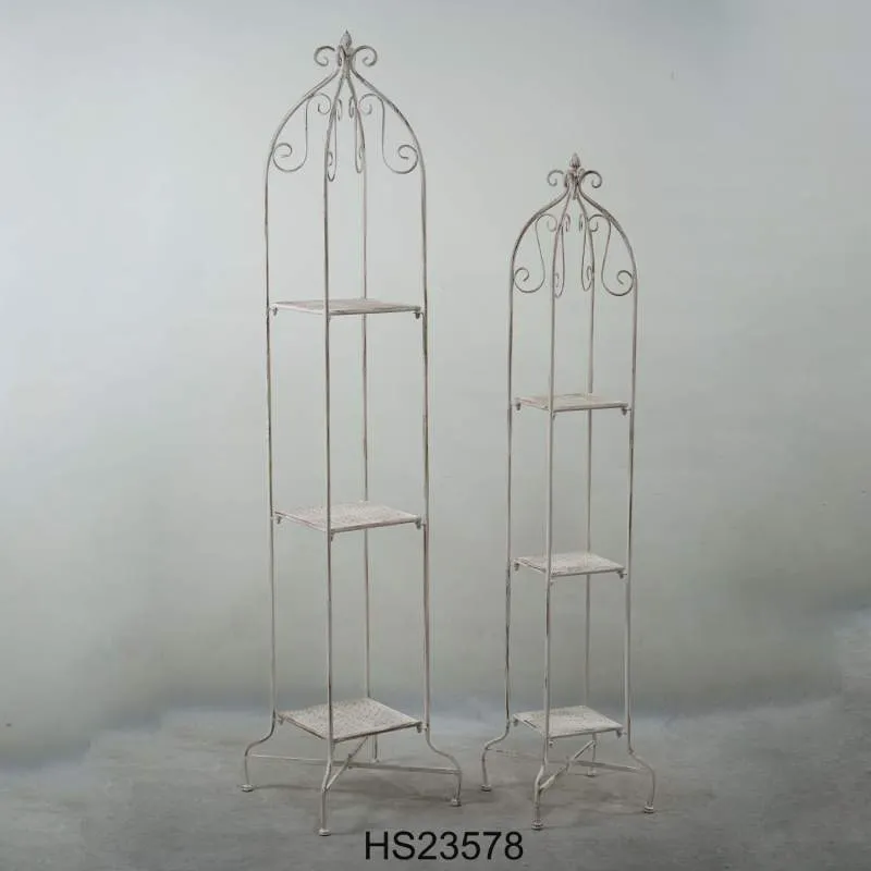 Metal Obelisk Jaden Trellis